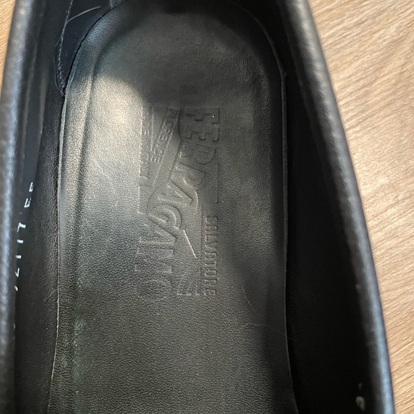 Salvatore Ferragamo black leather loafer main image 4